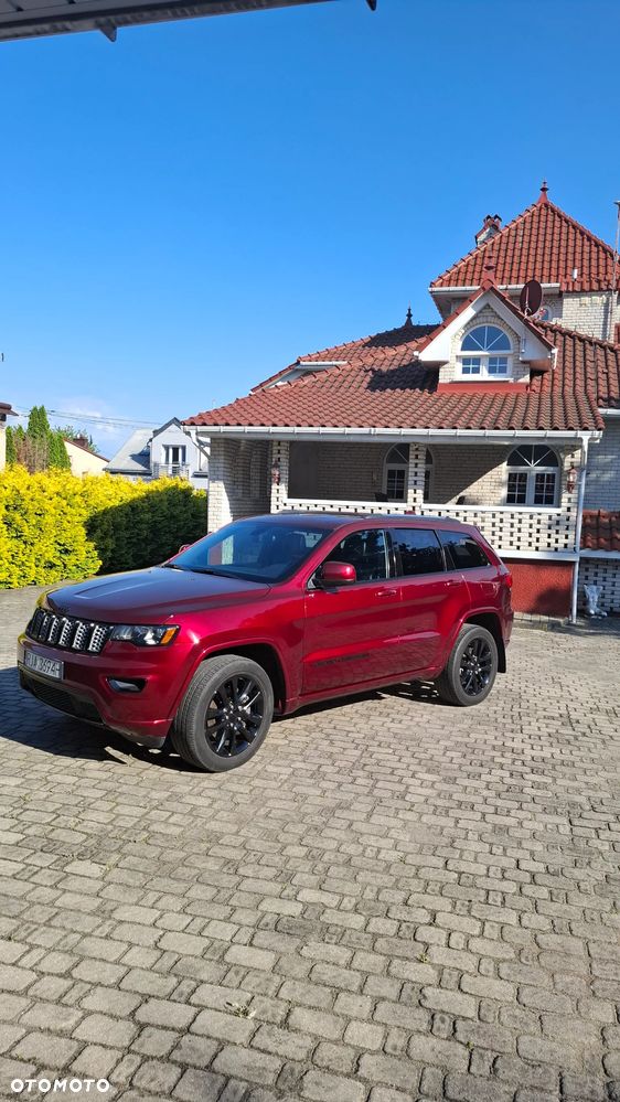 Jeep Grand Cherokee - 1