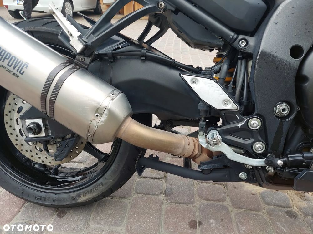Yamaha FZ8 - 13