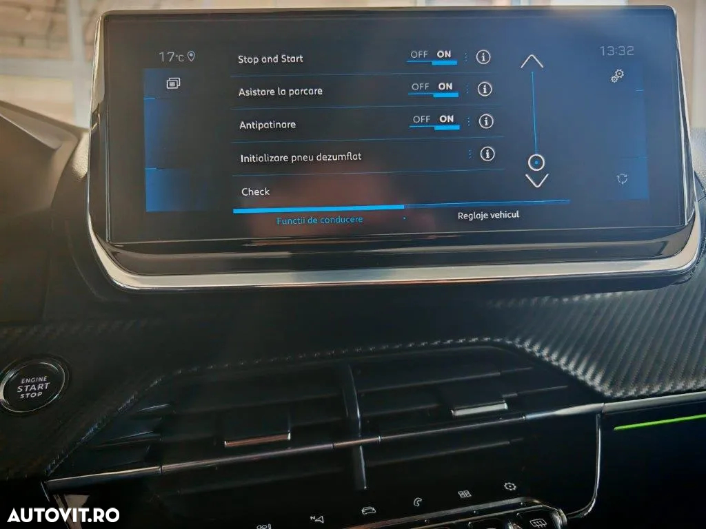 Peugeot 2008 1.2 L PureTech STT GT Line - 20