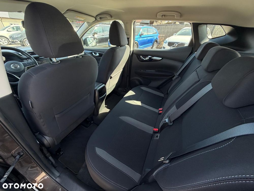 Nissan Qashqai 1.3 DIG-T DCT N-TEC - 21