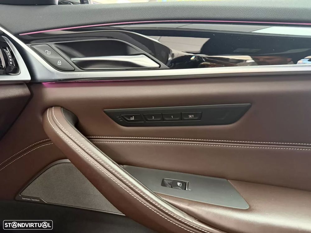 BMW M550d xDrive Touring Aut. - 36