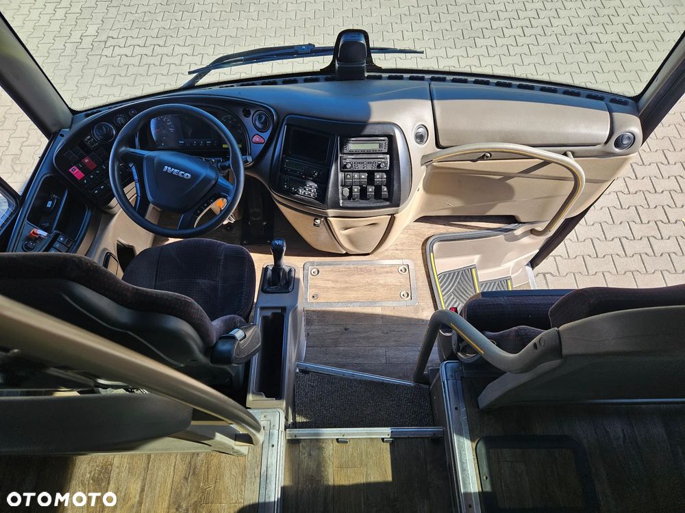 Iveco MAGELYS / SPROWADZONY  / MANUAL / 59 MIEJSC/ EURO 6 - 30