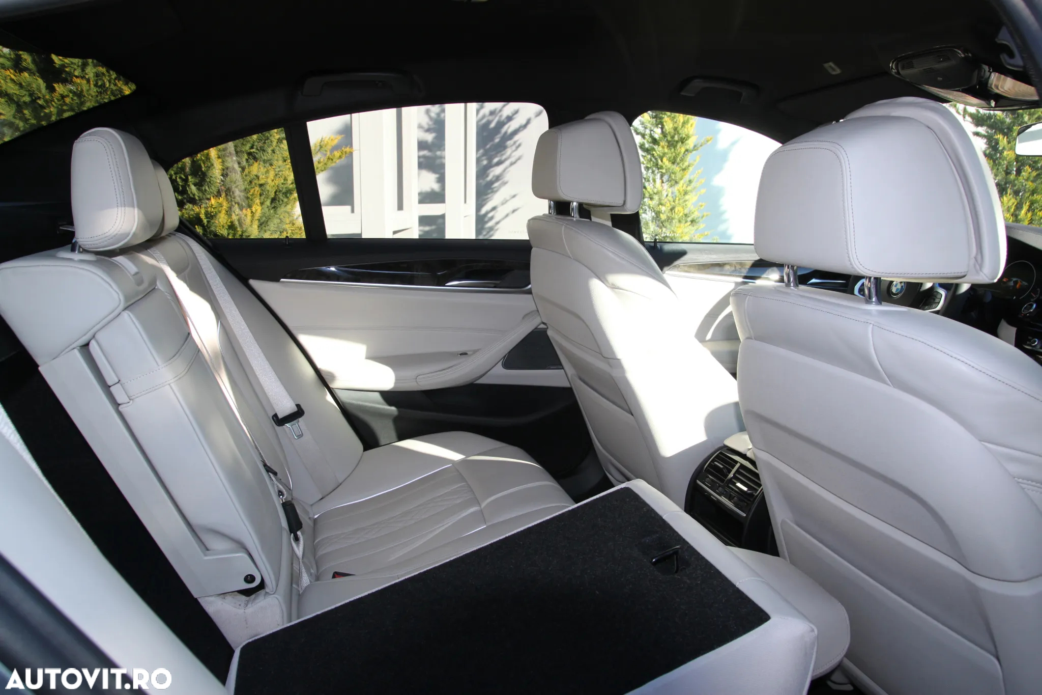 BMW Seria 5 540d xDrive AT - 29