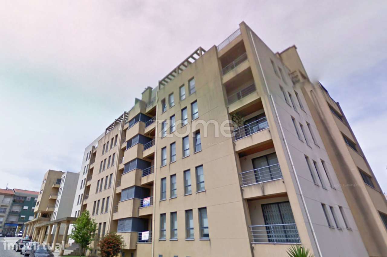 Apartamento T2 - Lordelo do Ouro - Grande imagem: 2/7
