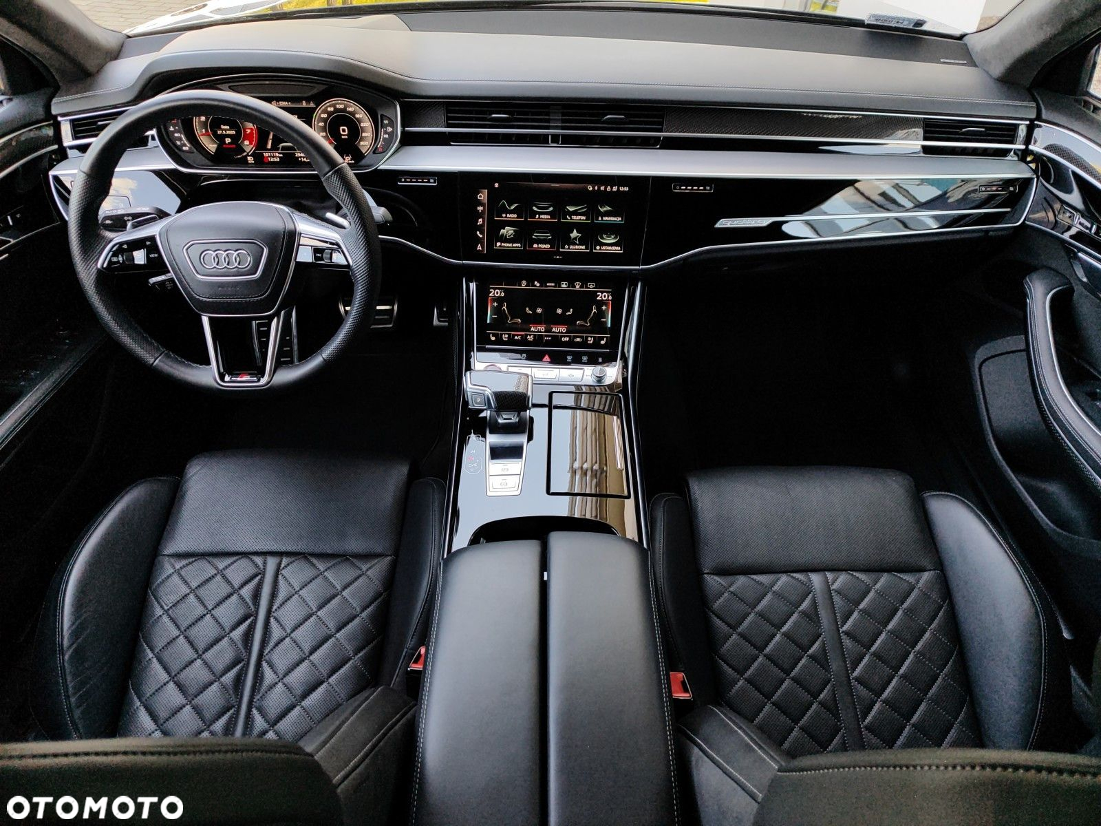 Audi S8 - 10
