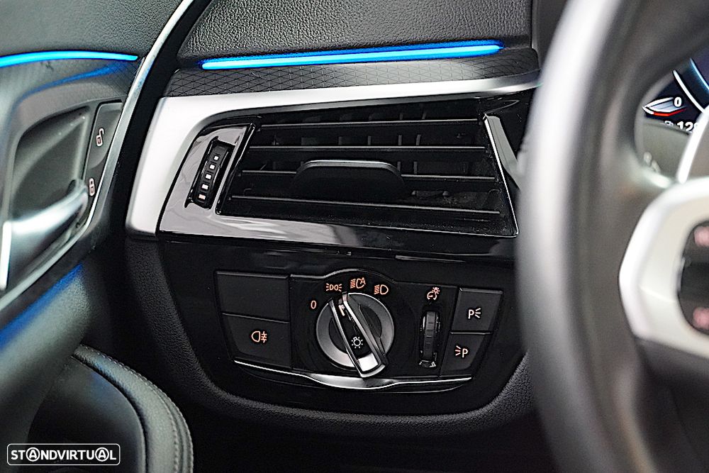 BMW 530 e Pack M - 22