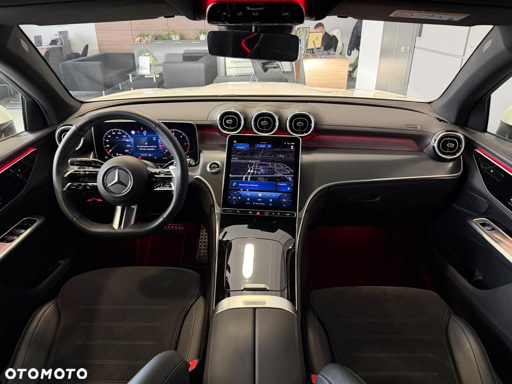 Mercedes-Benz GLC - 11