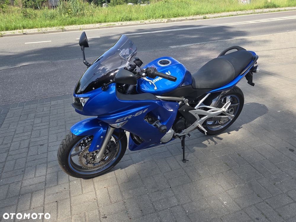Kawasaki ER - 20