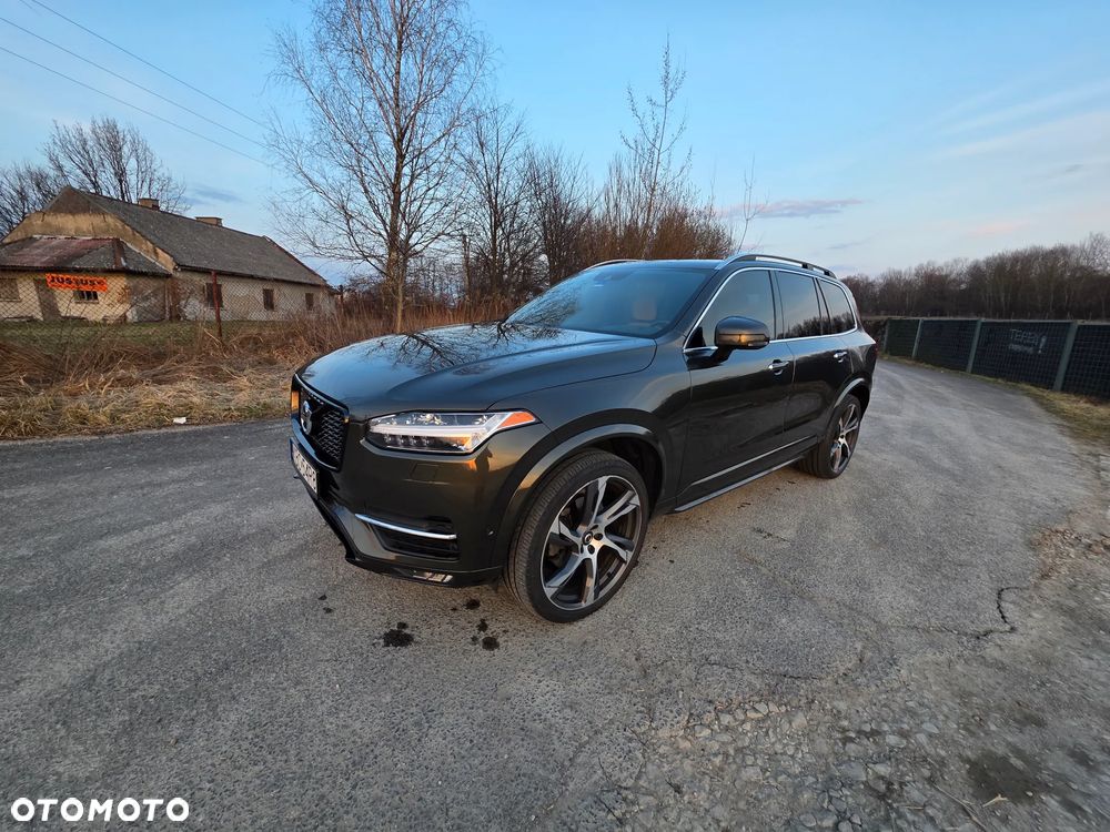 Volvo XC 90 - 9
