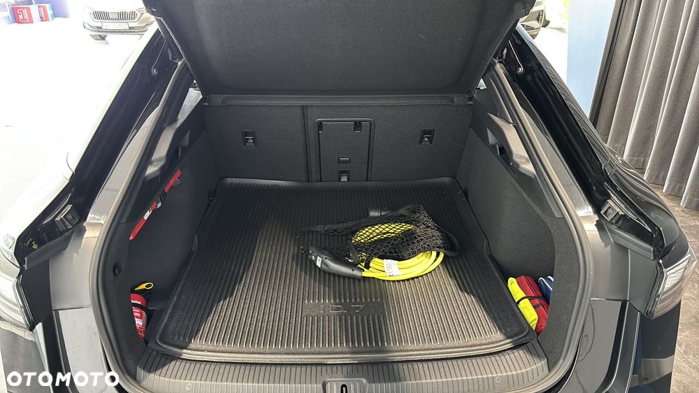 Volkswagen ID.7 - 17