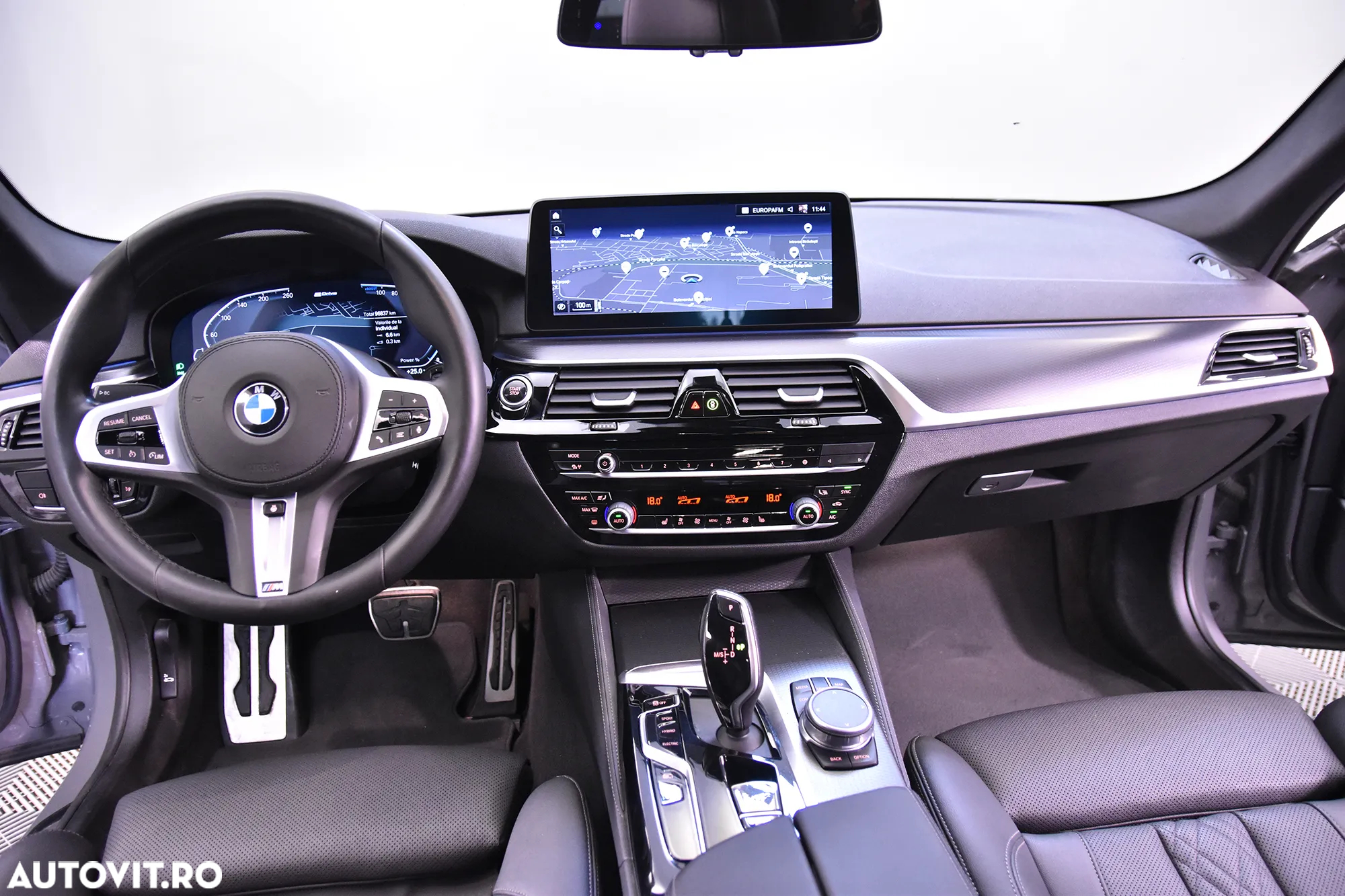 BMW Seria 5 530e xDrive AT PHEV - 9