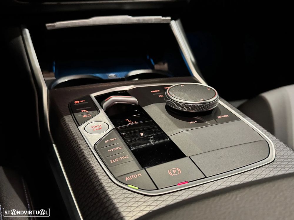 BMW 320 e Pack Desportivo M Auto - 15