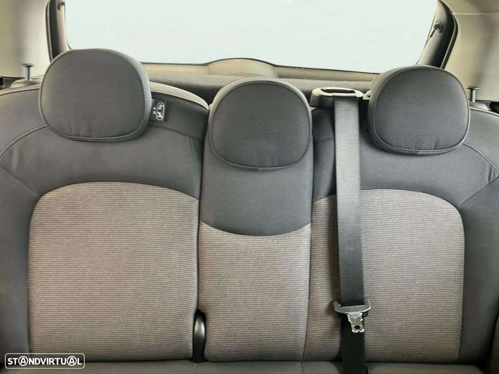 MINI 5 Portas Cooper Auto - 15