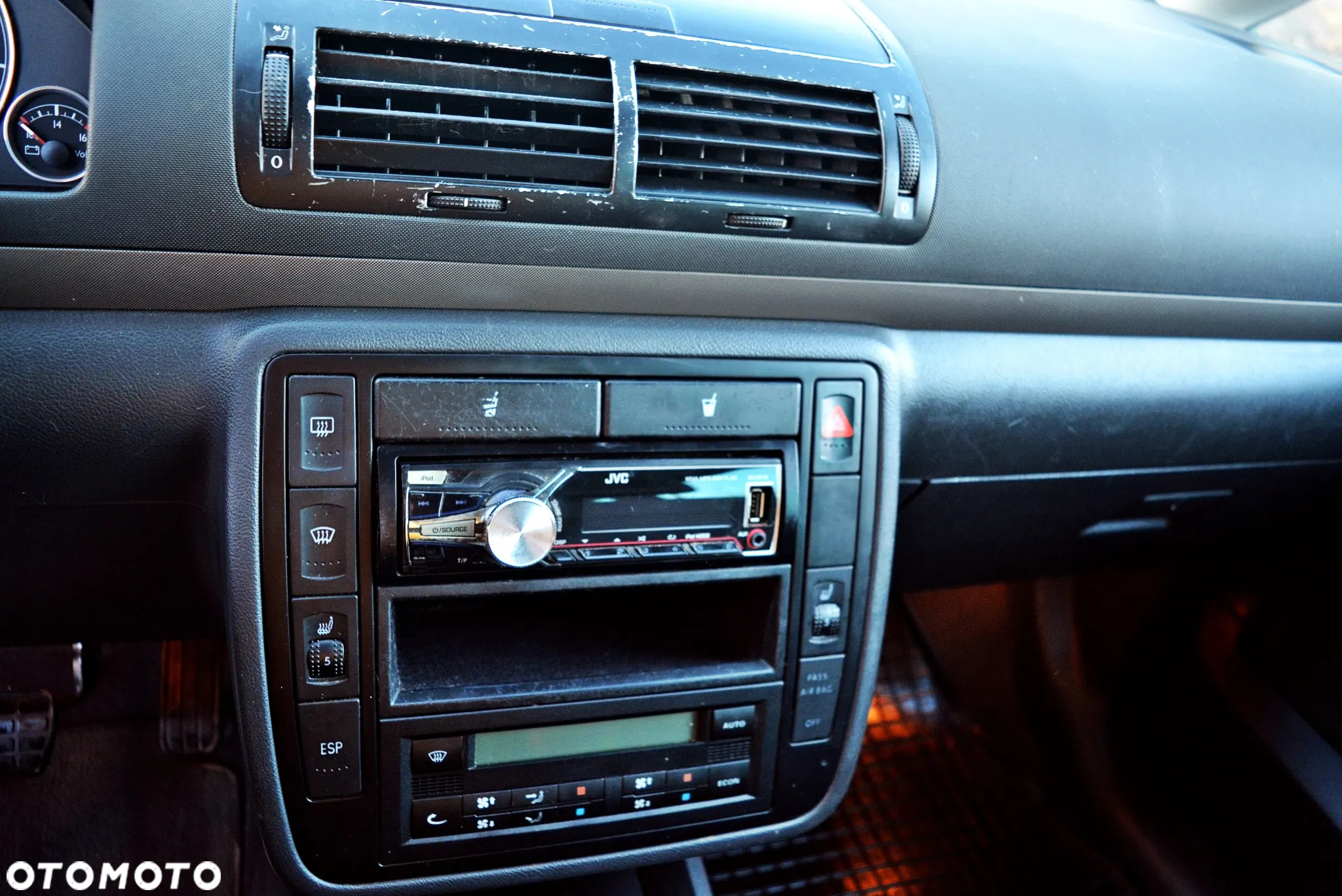 Volkswagen Sharan - 18