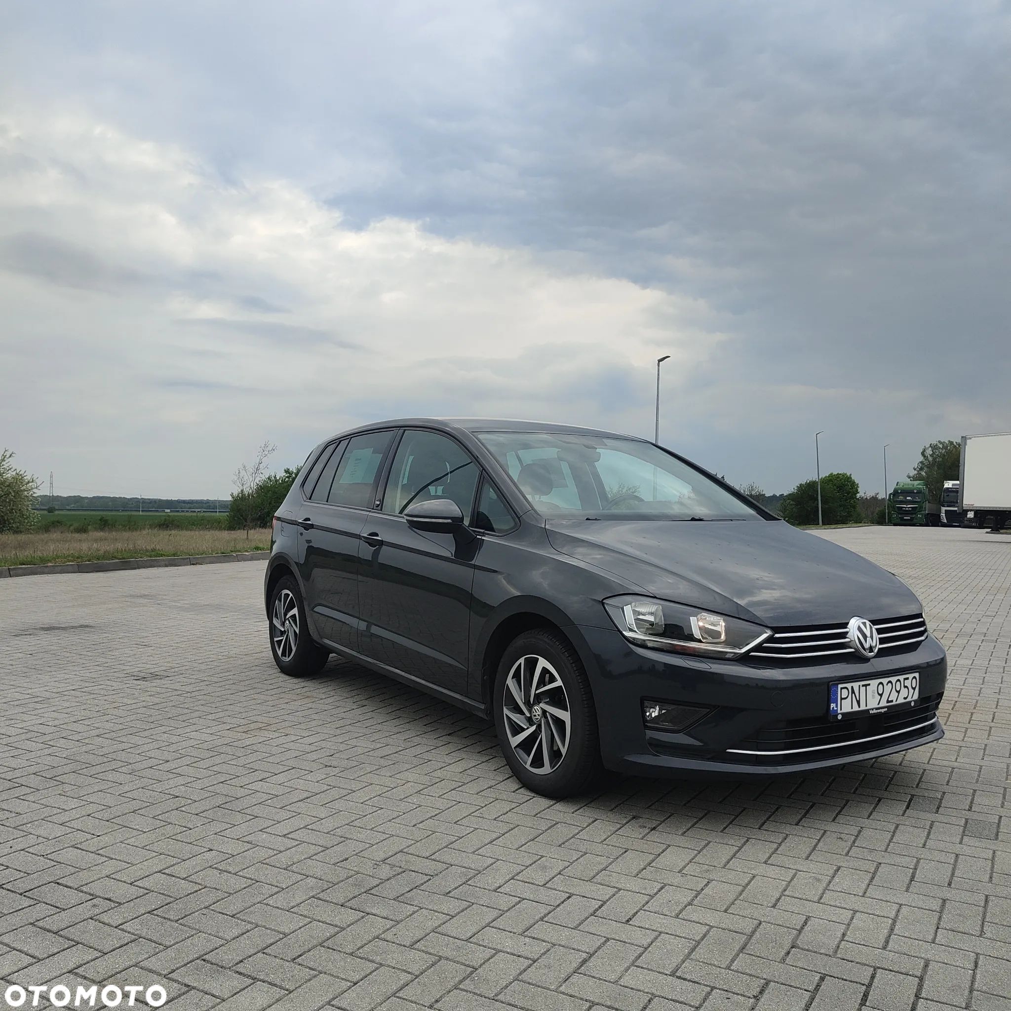 Volkswagen Golf Sportsvan VII SV 1.6 TDI Comfortline - 1