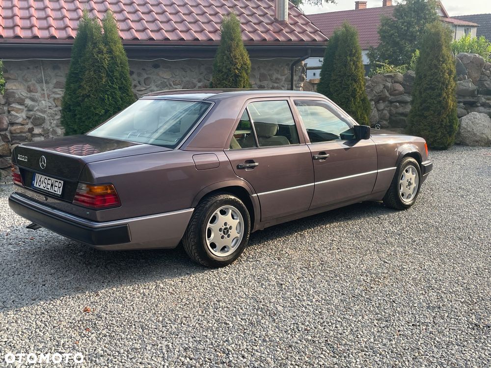 Mercedes-Benz W124 (1984-1993) - 1