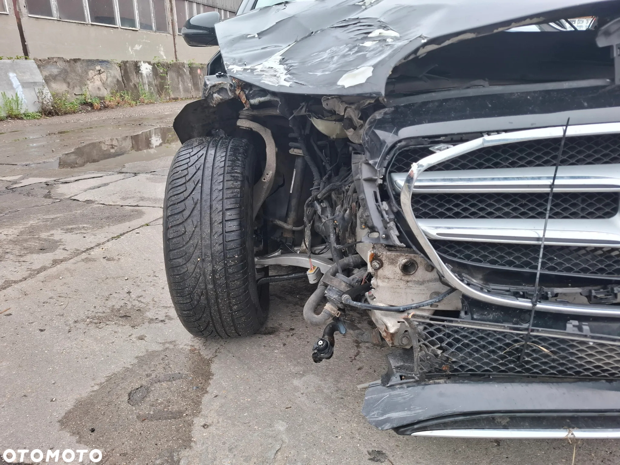 Mercedes-Benz Klasa E 220 d 9G-TRONIC - 14