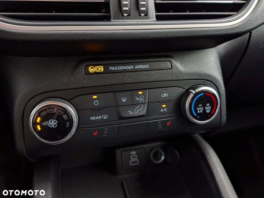 Ford Kuga 1.5 EcoBoost FWD - 31