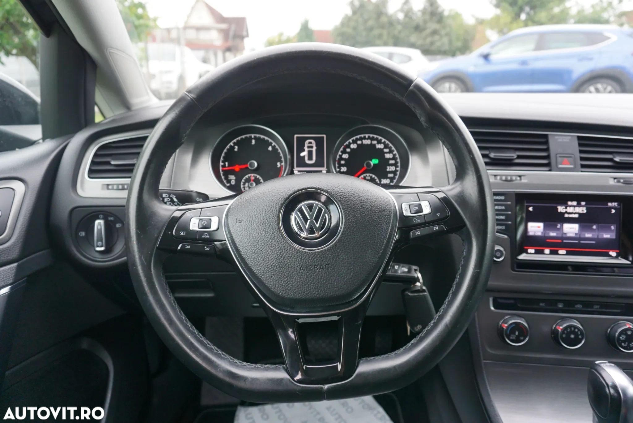Volkswagen Golf 1.6 TDI BlueMotion Technology DPF Highline DSG - 15