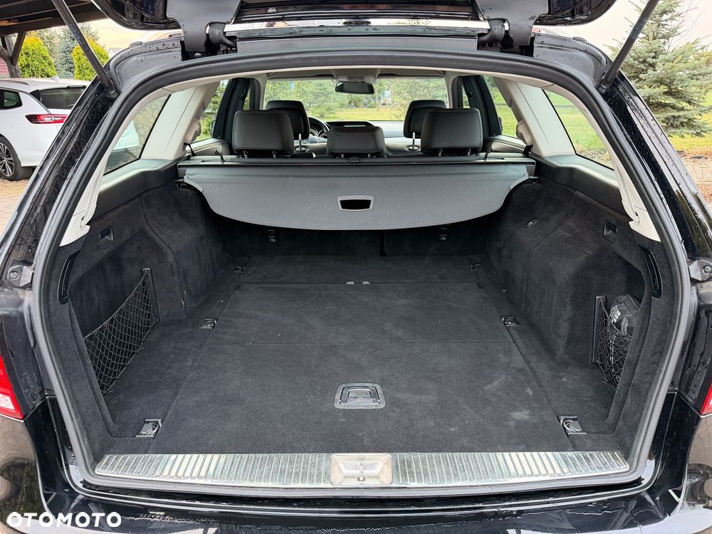 Mercedes-Benz Klasa E 250 7G-TRONIC Avantgarde - 19