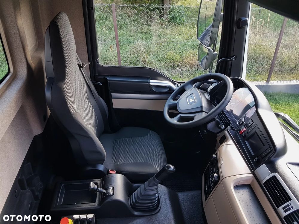 MAN TGL 12.220 HAKOWIEC 4x2 KLIMA - 28
