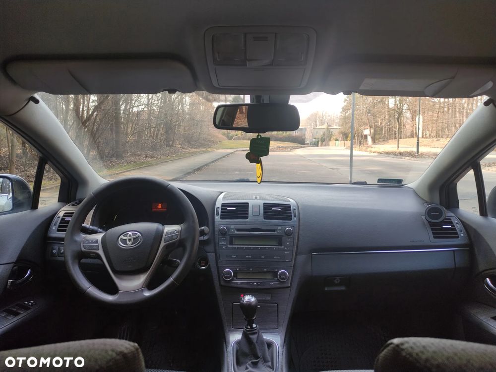 Toyota Avensis 2.0 D-4D Sol - 3