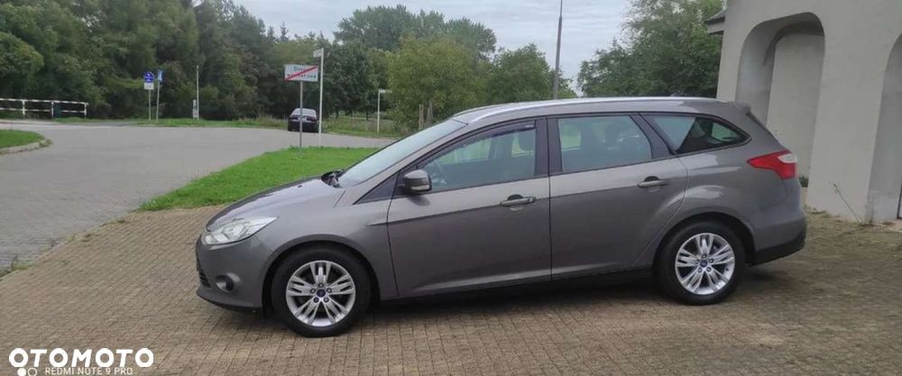 Ford Focus SW 1.6 TDCi DPF Titanium - 4
