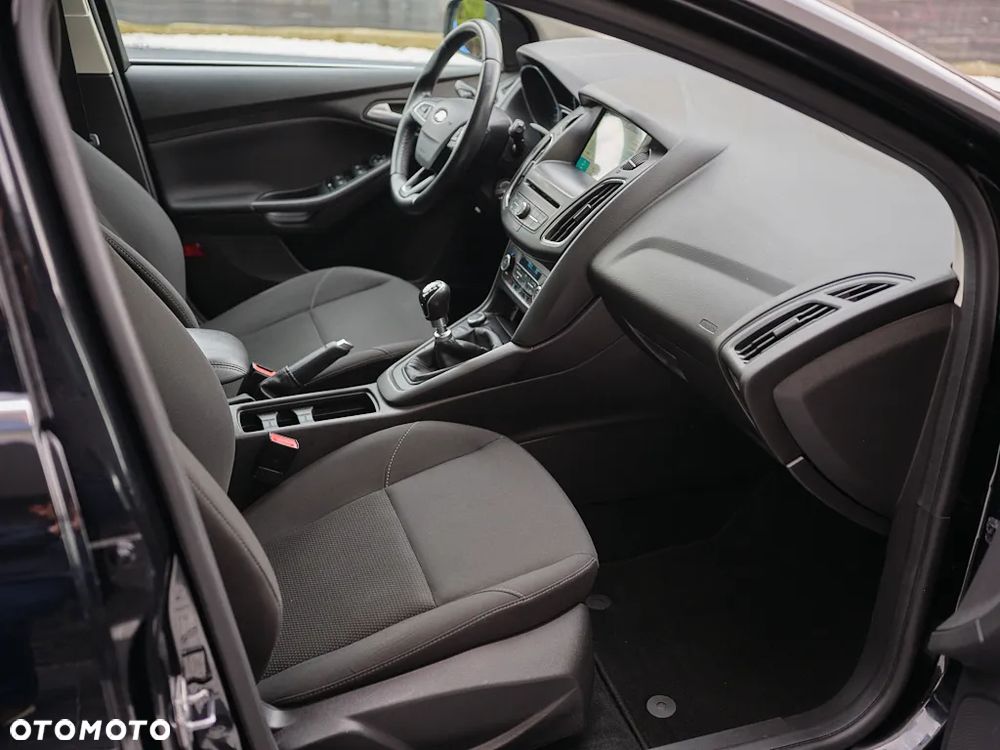 Ford Focus 1.5 EcoBoost Trend ASS - 19