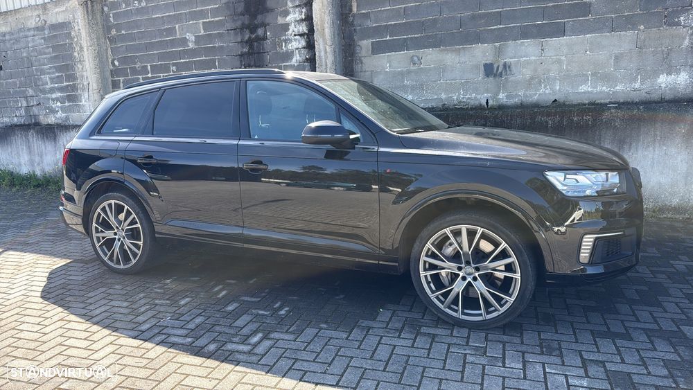 Audi Q7 3.0 TDI E-tron quattro S-line Tiptronic - 1