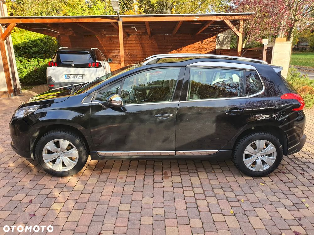 Peugeot 2008 1.2 VTi Allure - 1