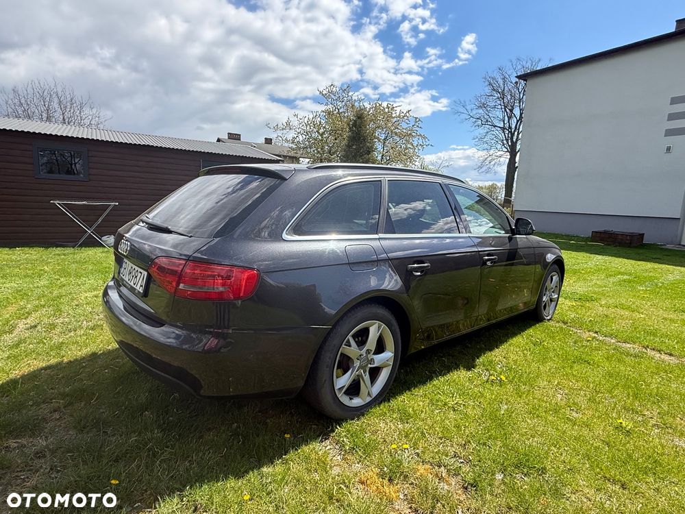 Audi A4 Avant 2.0 TDI - 8