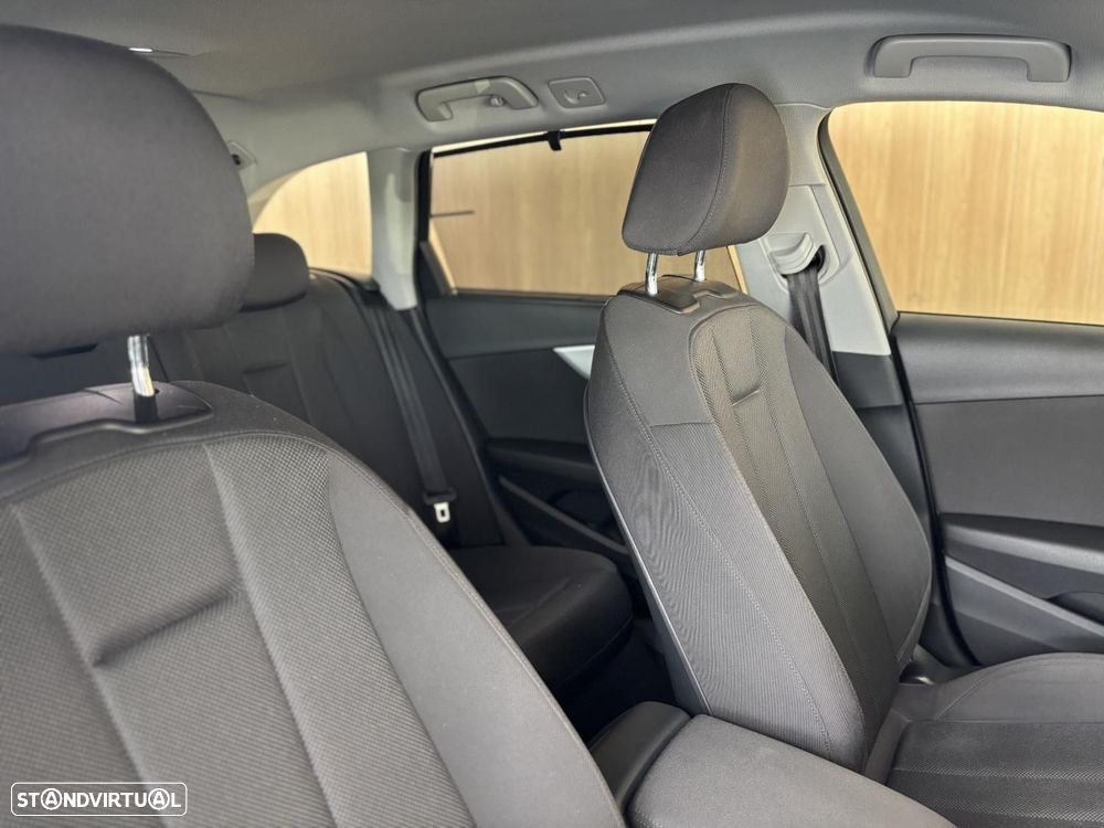 Audi A4 Avant 2.0 TDI S tronic - 2