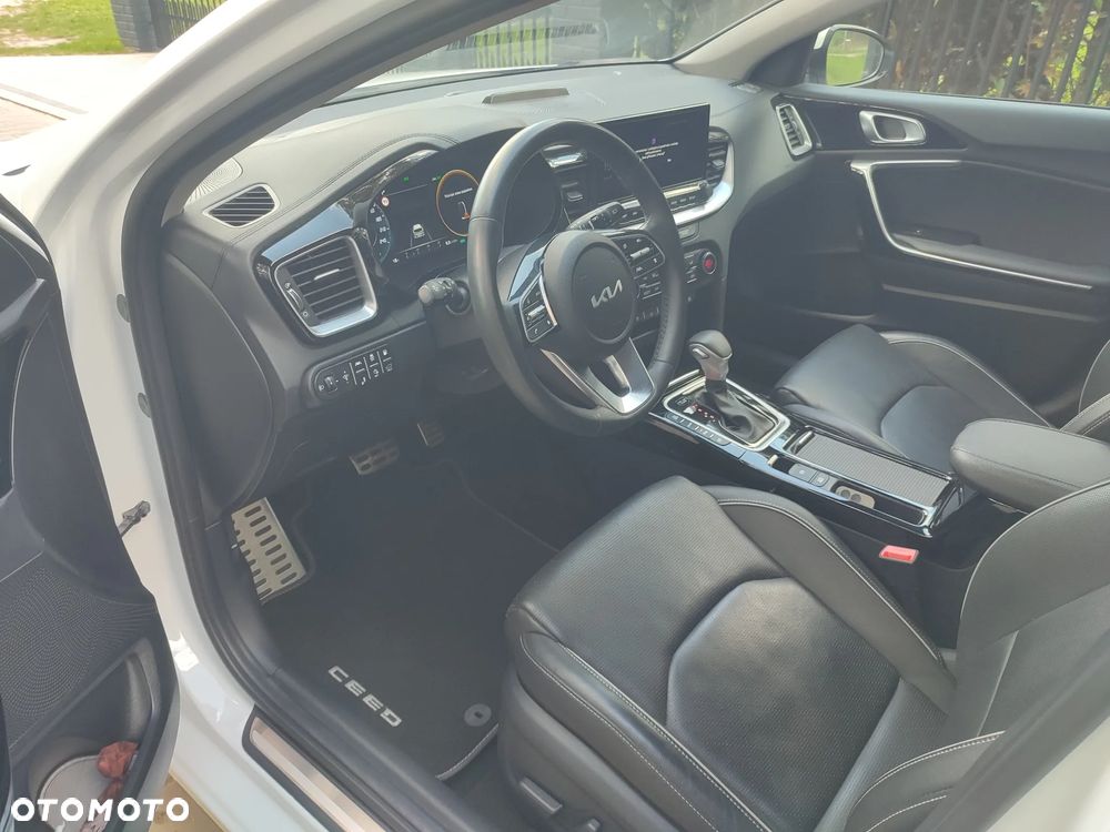 Kia Ceed 1.6 GDI PHEV L Business Line DCT - 8