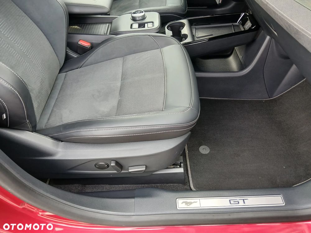 Ford Mustang Mach-E AWD GT - 18