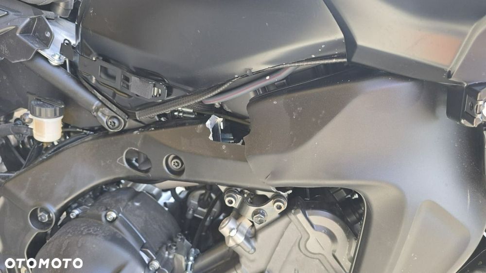 Yamaha MT - 10