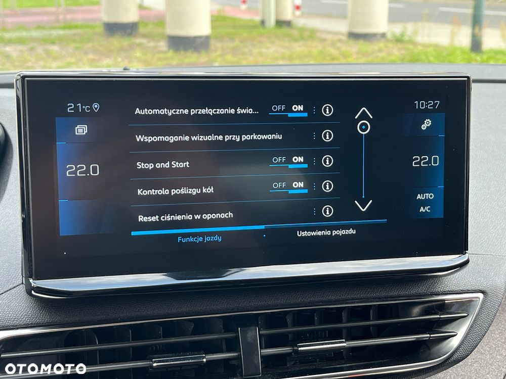 Peugeot 5008 2.0 BlueHDi Allure Pack S&S EAT8 - 26