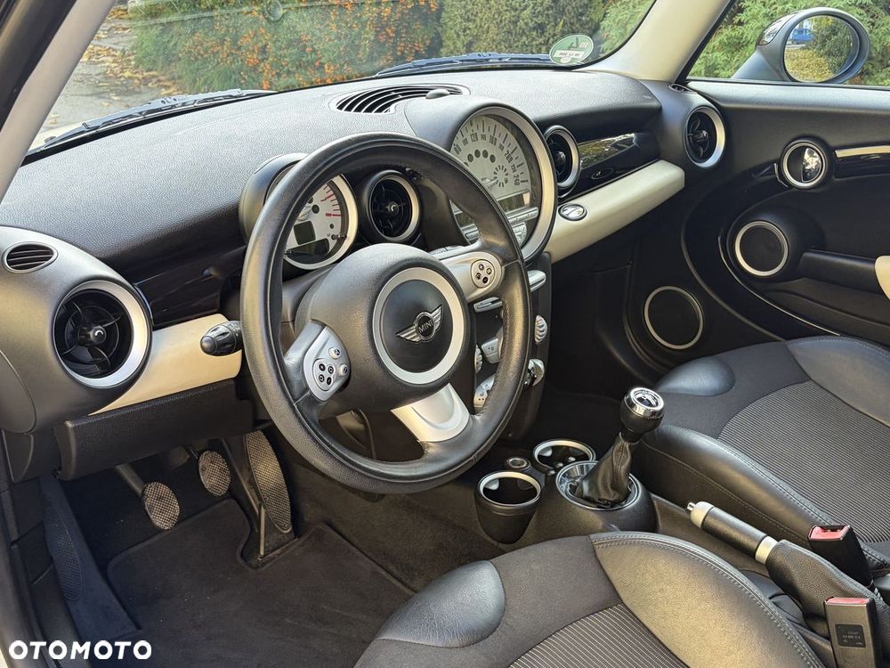MINI Cooper - 25