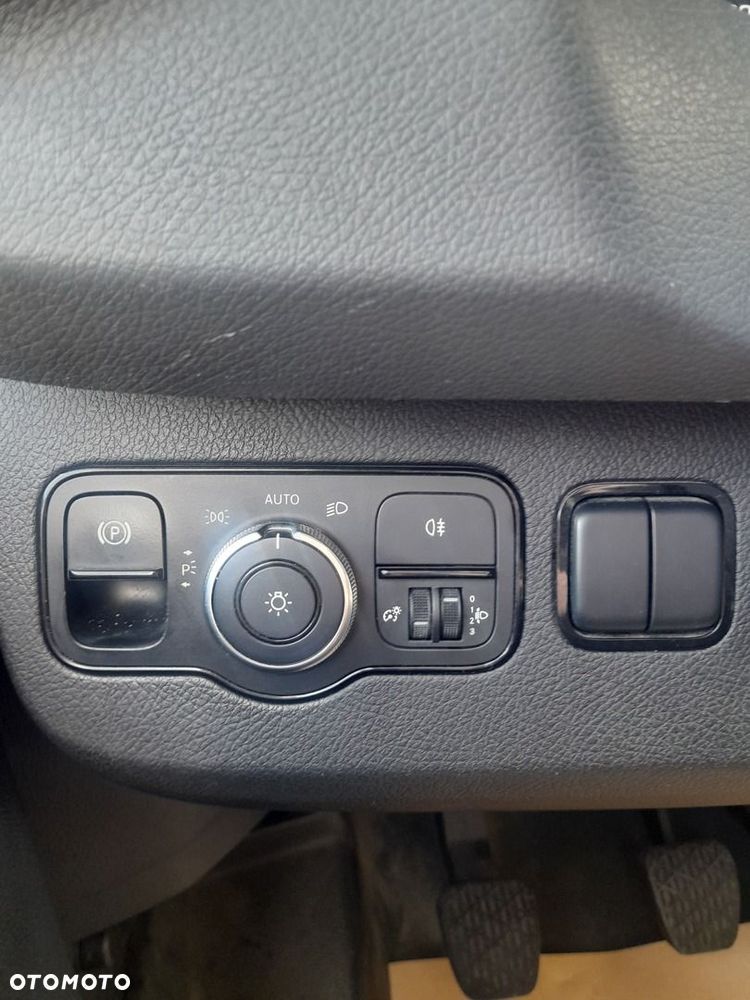 Mercedes-Benz Sprinter - 19