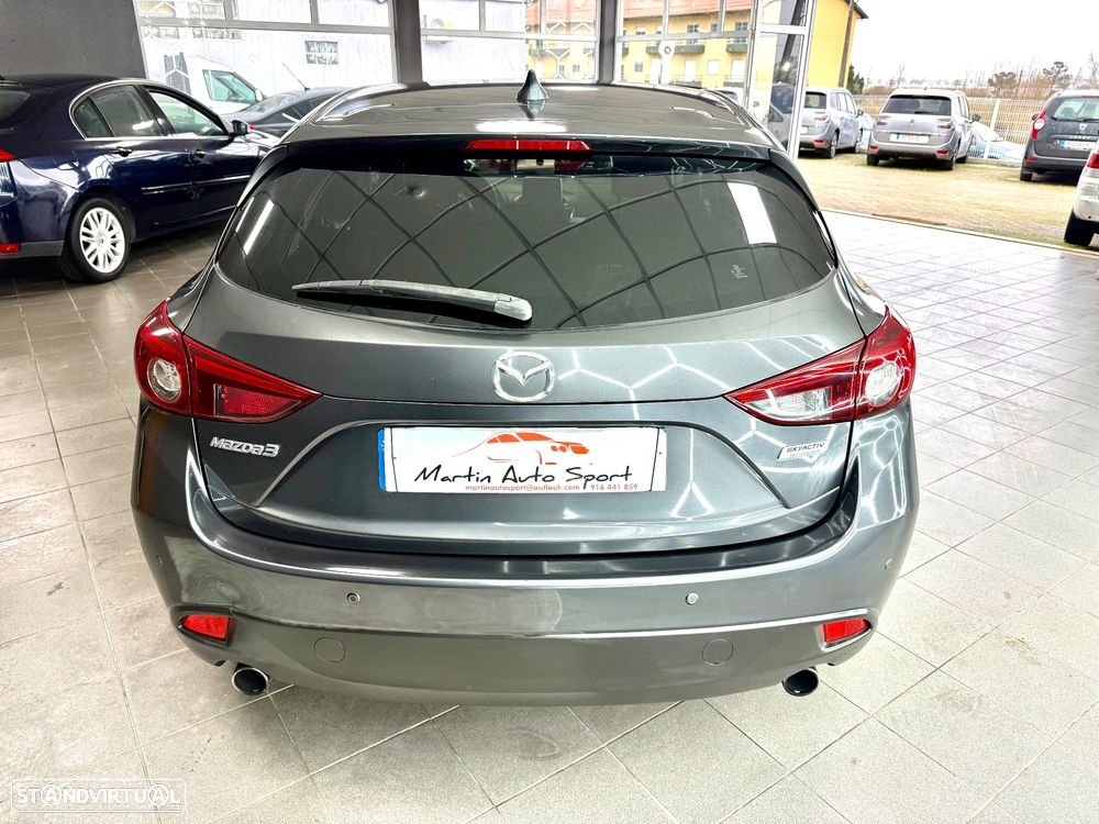 Mazda 3 Hatchback - 4