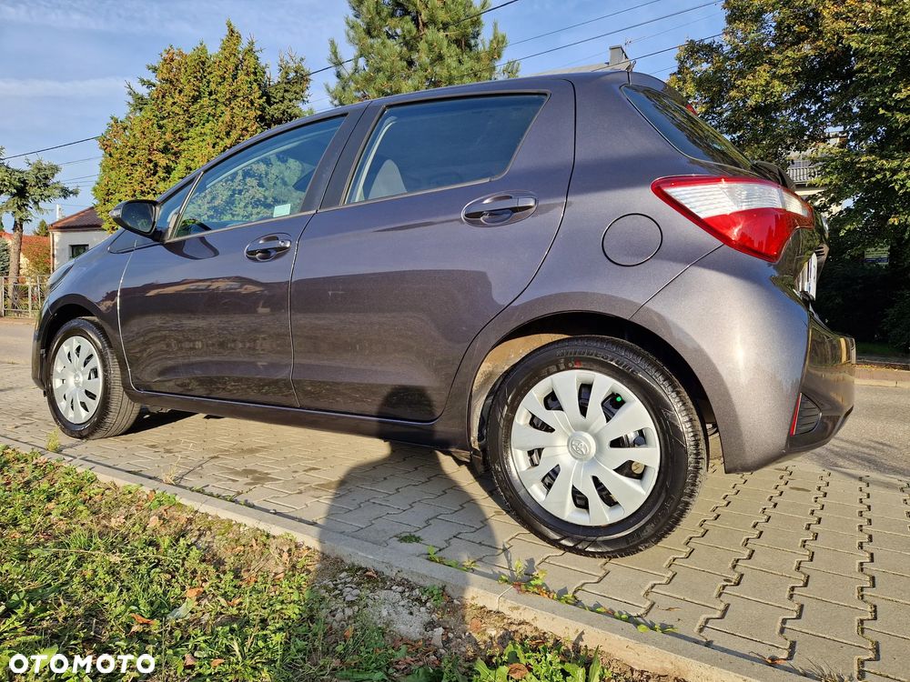 Toyota Yaris 1.5 Premium - 4