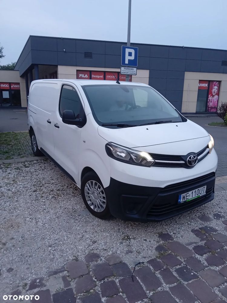 Toyota proace - 2