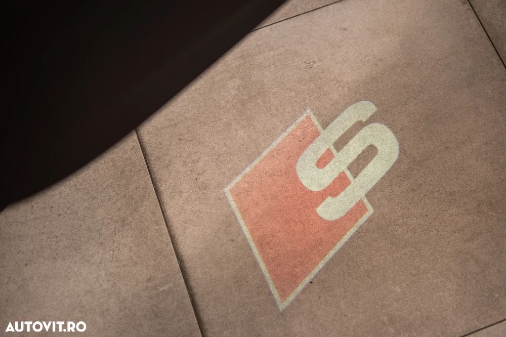 Audi Q8 3.0 55 TFSI quattro Tiptronic MHEV - 12