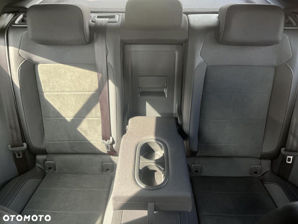 Volkswagen T-Roc 1.5 TSI R-Line DSG - 11
