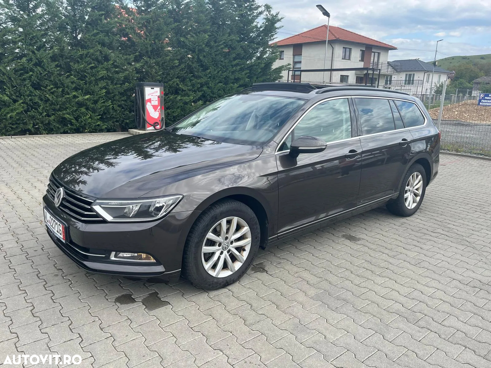 Volkswagen Passat Variant 2.0 TDI (BlueMotion Technology) Comfortline - 2