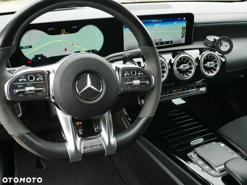 Mercedes-Benz CLA 250 4-Matic AMG Line 7G-DCT - 26