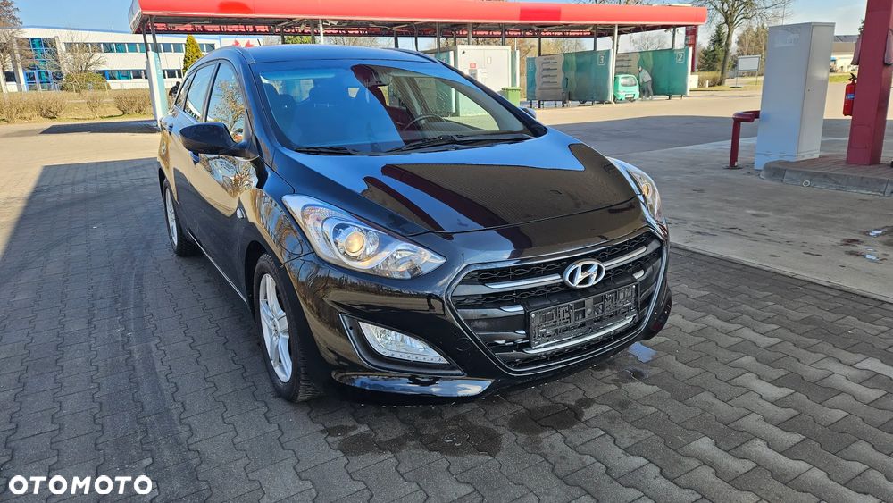 Hyundai i30 blue 1.6 GDI Trend - 18