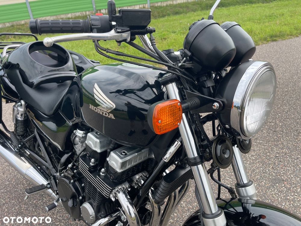 Honda CB - 12