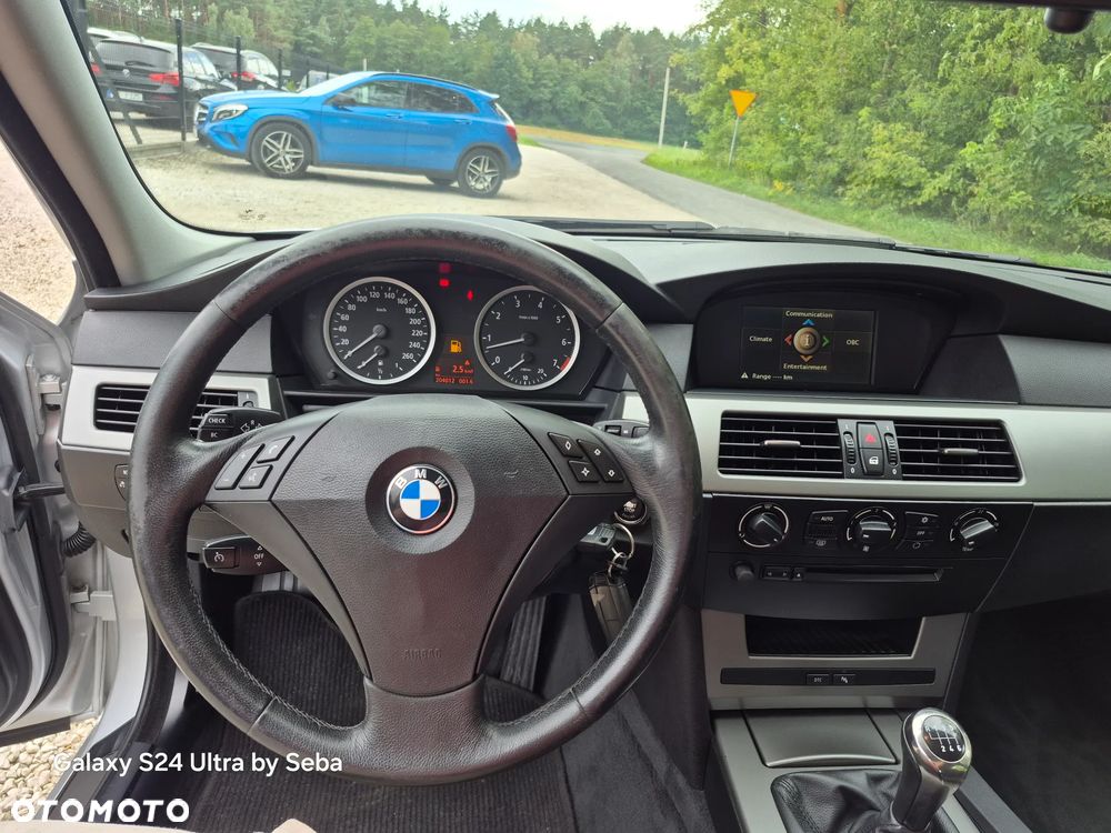 BMW Seria 5 523i - 13