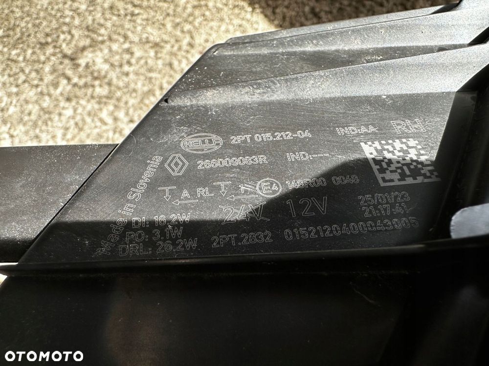 RENAULT MEGANE V 5 E TECH PRAWY HALOGEN LED ŚWIATŁO DZIENNE DRL 266009083R - 12