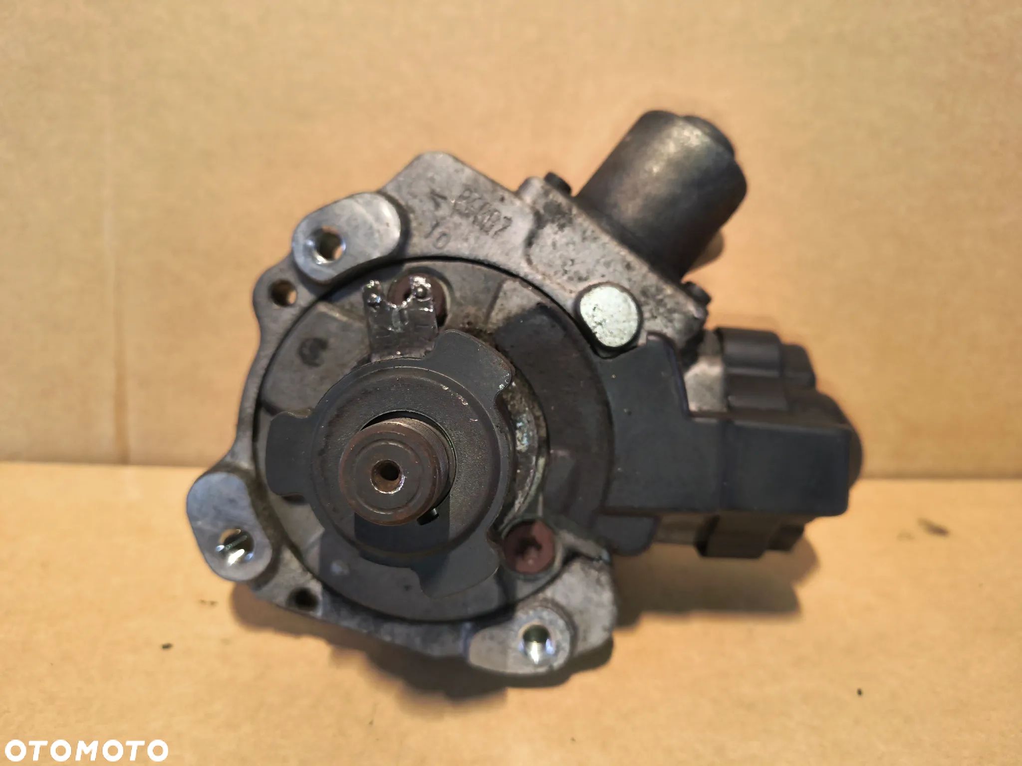 Pompa wtryskowa Delphi Seat Audi Vw Skoda 1.6 2.0 tdi 04B130755H - 1